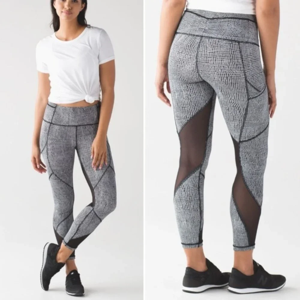 Lululemon Outrun Tight Fall Net White Black Side Pocket Workout Ankle Crop - Picture 1 of 16